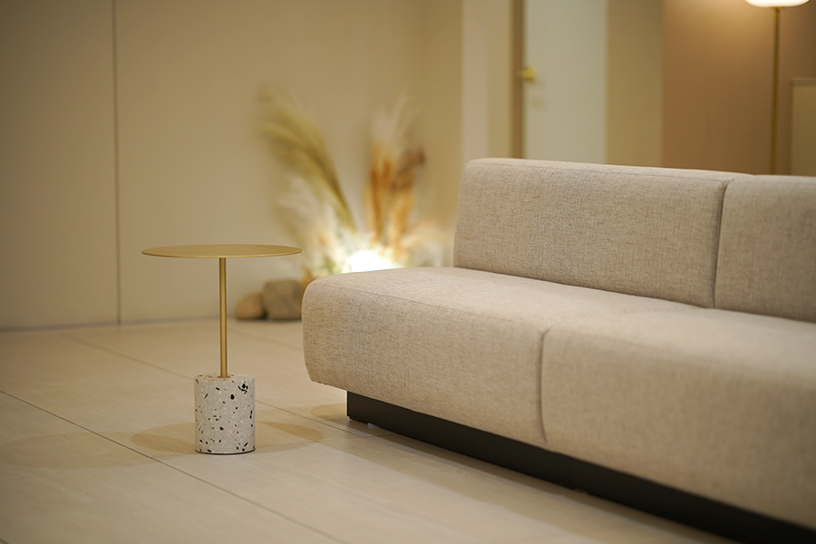 Waiting Room - AllLitingLifting Clinic